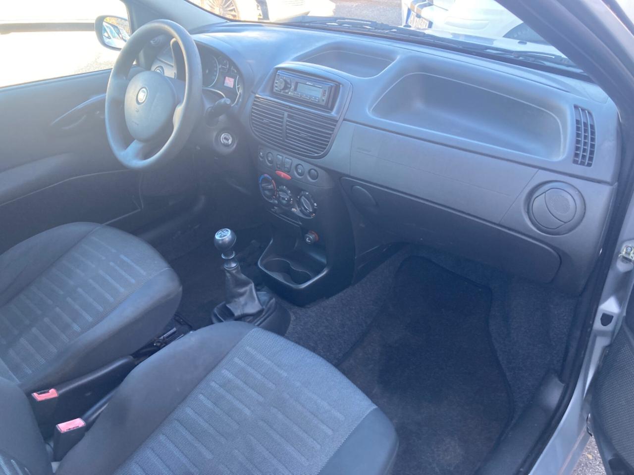 FIAT PUNTO 1.2 BENZINA (PROPRIETARIO UNICO)