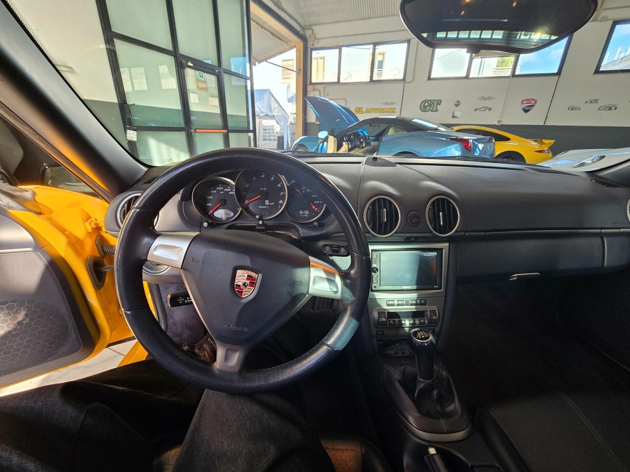 Porsche Cayman 2.7 - Permute