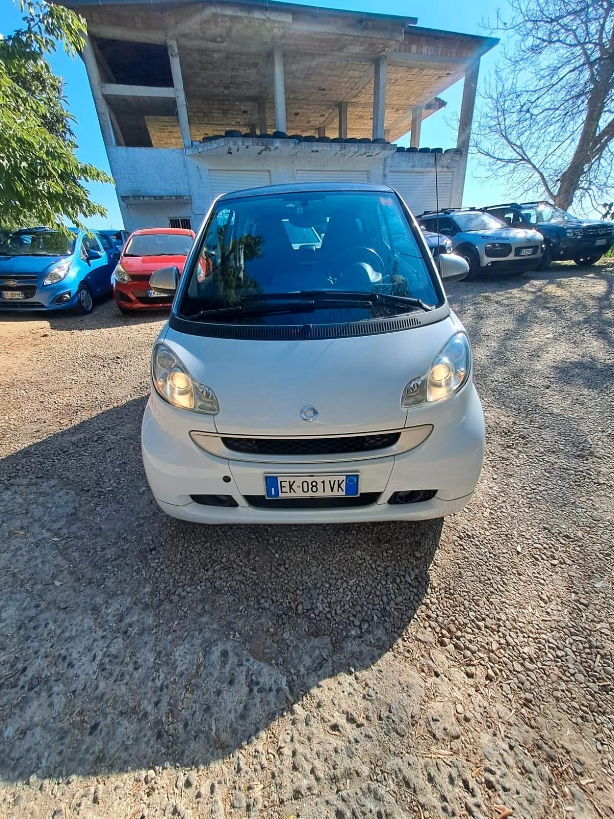 Smart 1000 52 kW MHD coupe White Tailor km 70mila