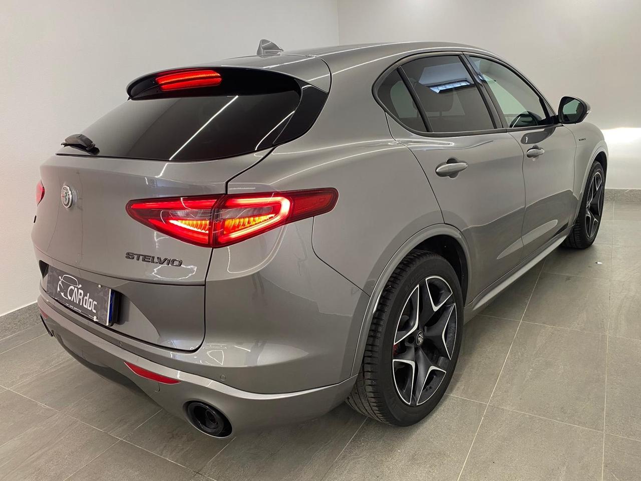 Alfa Romeo Stelvio 2.2 Turbodiesel 210 CV AT8 Q4 Veloce