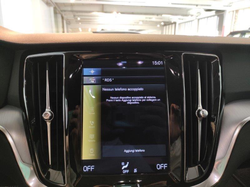VOLVO V60 (2018-->) - V60 B4 (d) Geartronic Momentum Business Pro