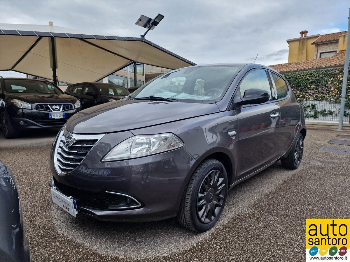 LANCIA YPSILON 1.2 SILVER