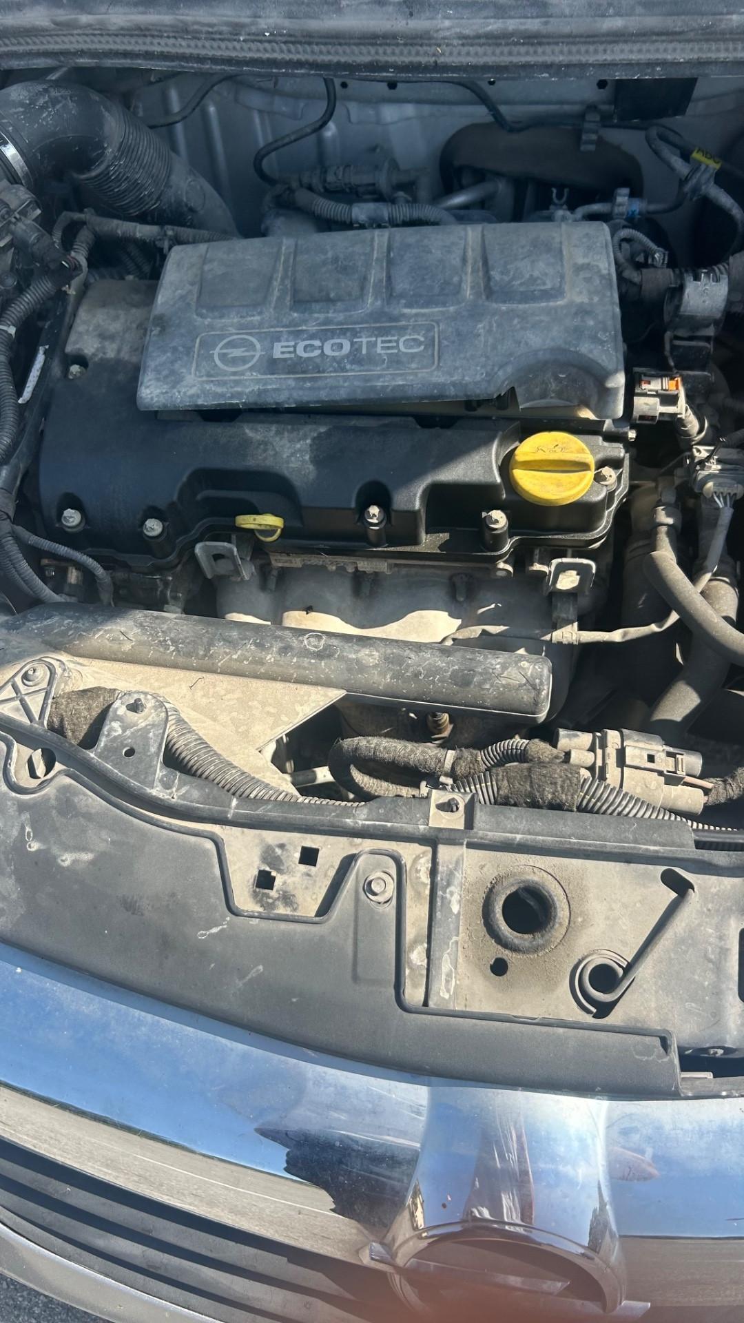 OPEL CORSA 1.2 5 PORTE MOTORE FUSO TIPO MOTORE A12 XER
