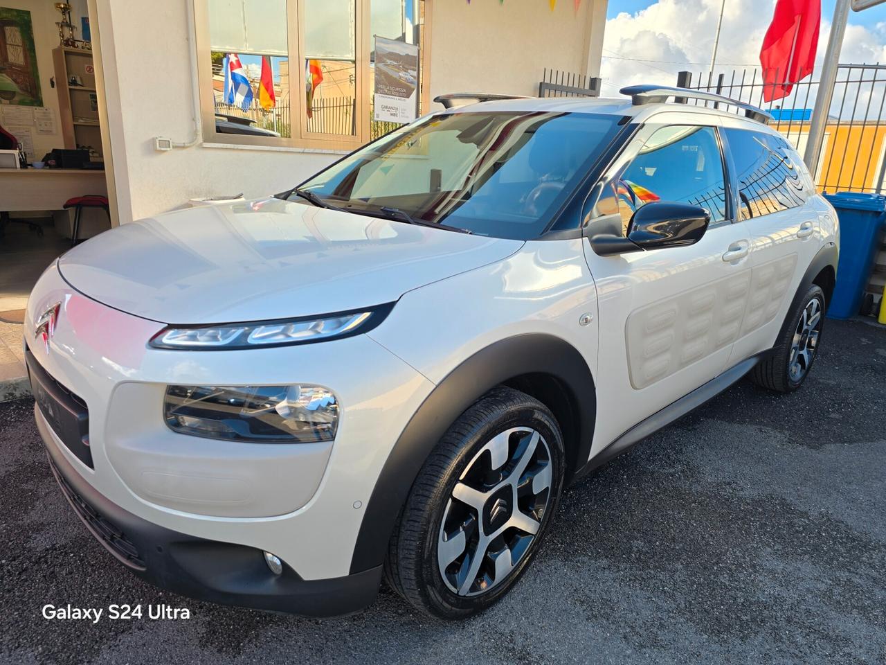 Citroen C4 Cactus BlueHDi 100 Shine