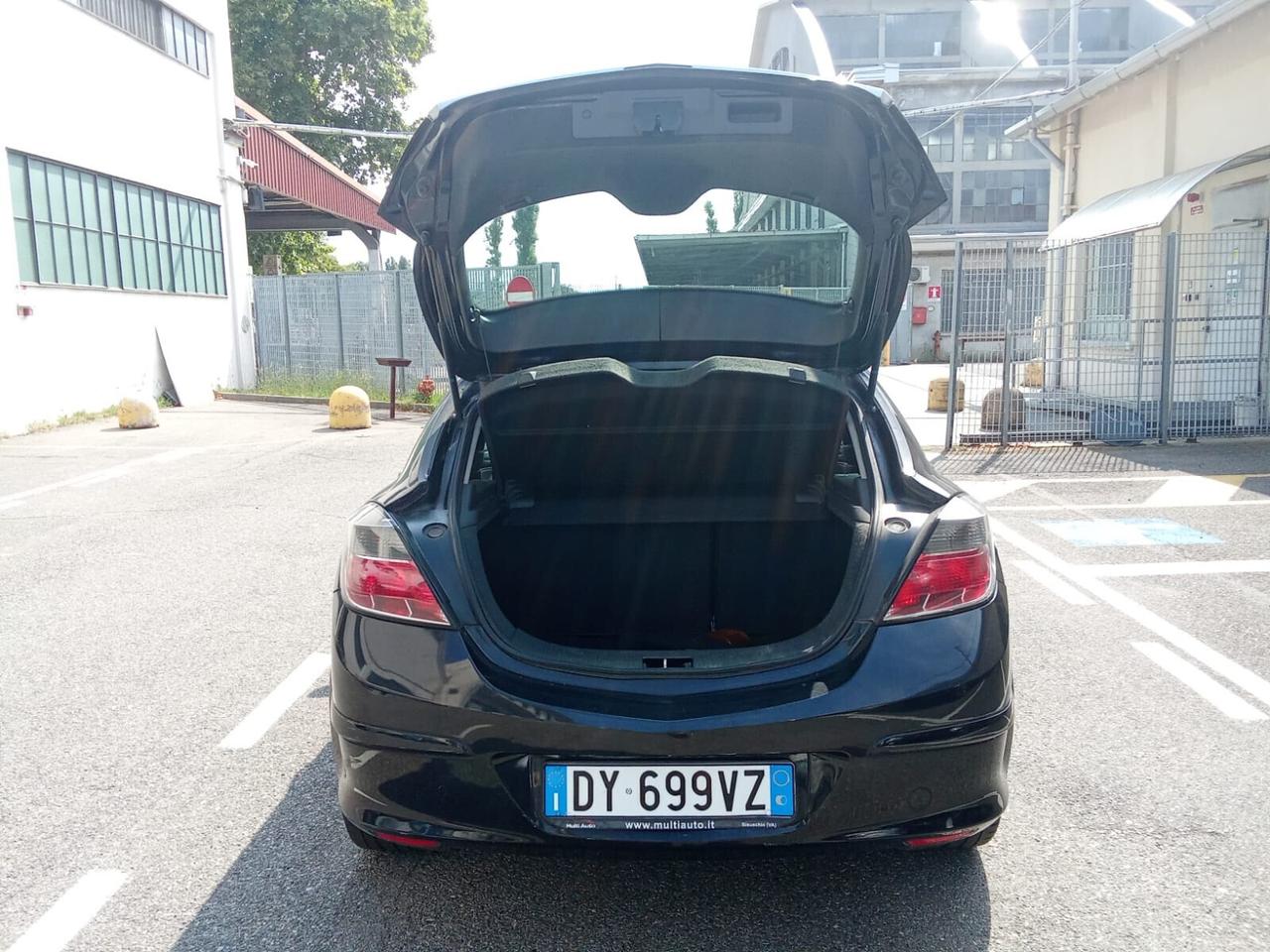 Opel Astra GTC 1.6 16V VVT 3 porte 2009