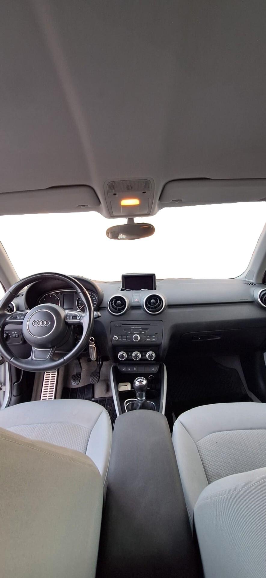 Audi A1 1.6 TDI Attraction