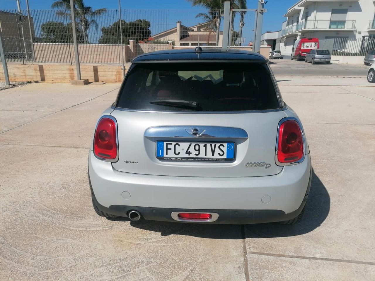 Mini Cooper Mini 1.5 Automatica