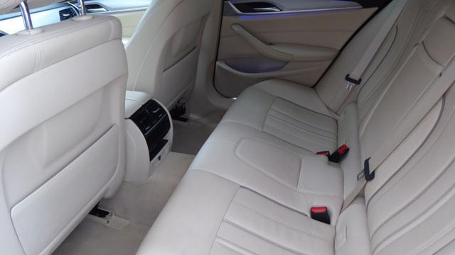 BMW 520 d xDrive Touring Luxury