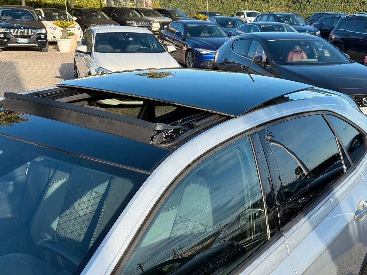 Volkswagen Taigo 1.0 TSI 110 CV R-Line x2 + Tetto