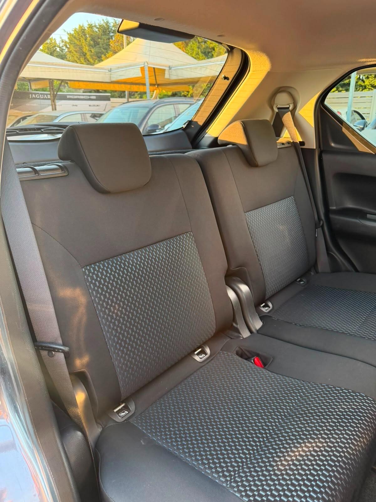 Suzuki Ignis 1.2 Hybrid CVT Top