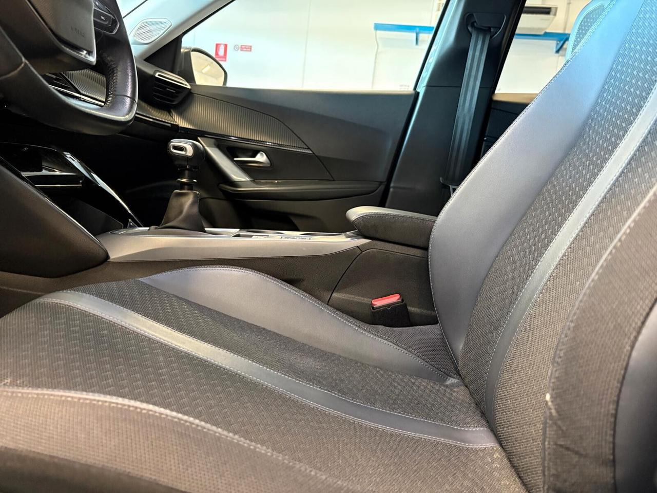 Peugeot 2008 ALLURE PACK PureTech 130 6mt