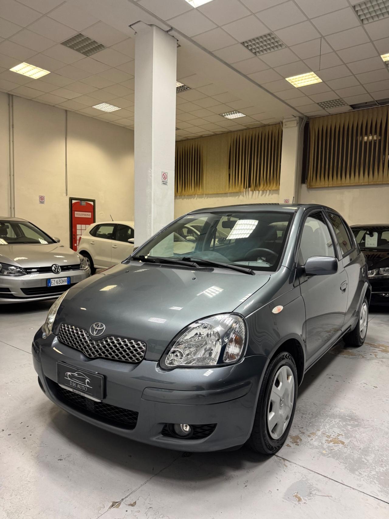 Toyota Yaris 1.0 5 porte Sol