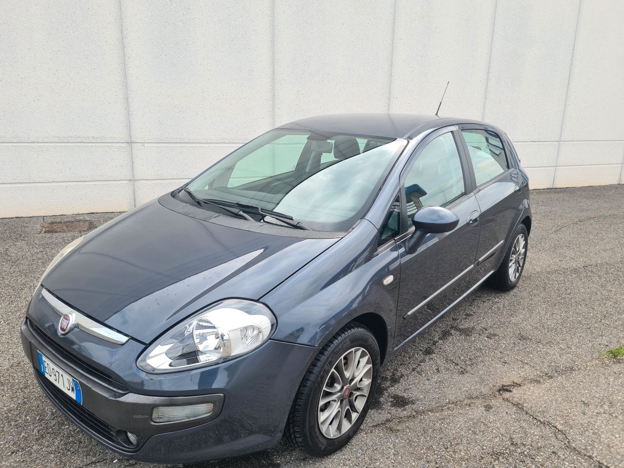 Fiat Punto Evo 1.2 BENZINA 5 porte NEOPATENTATO