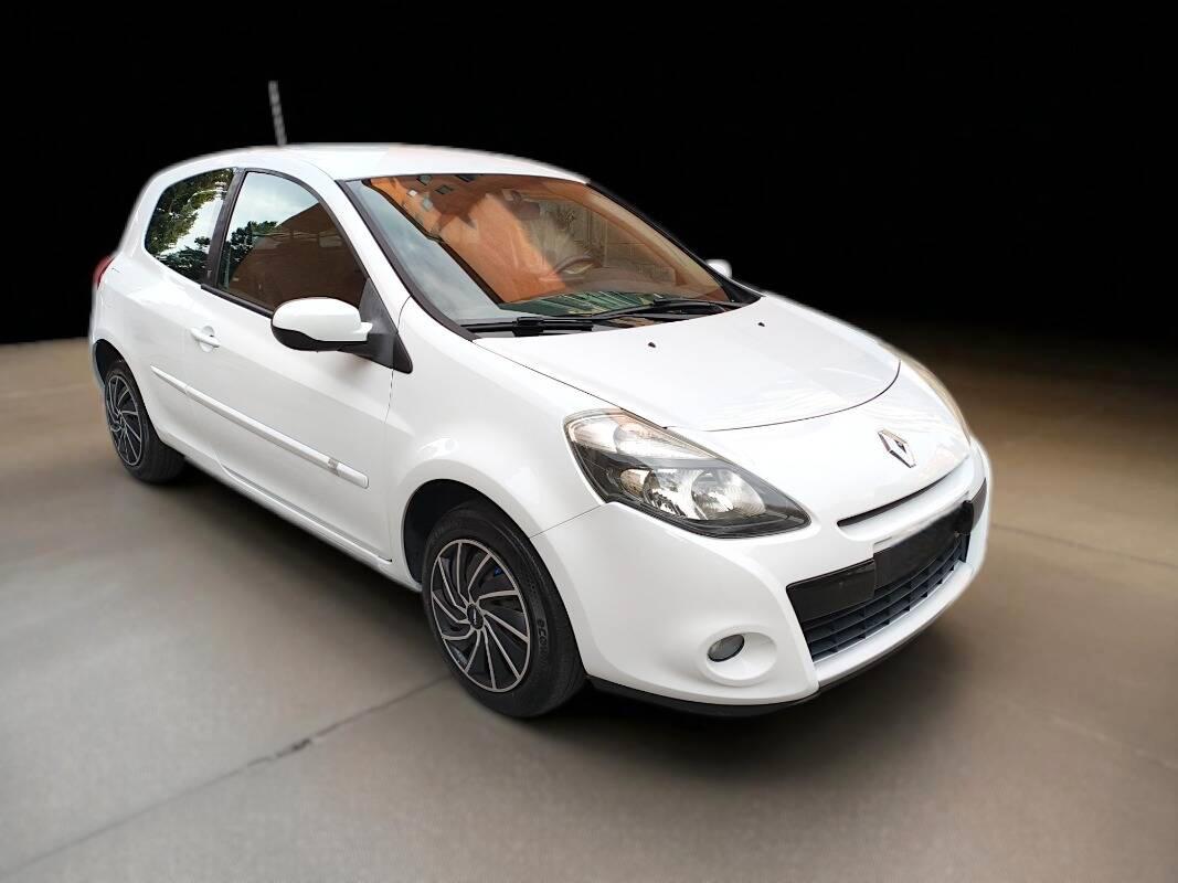 Renault Clio III 2009 Clio III 2010 -1.2 16v 3p