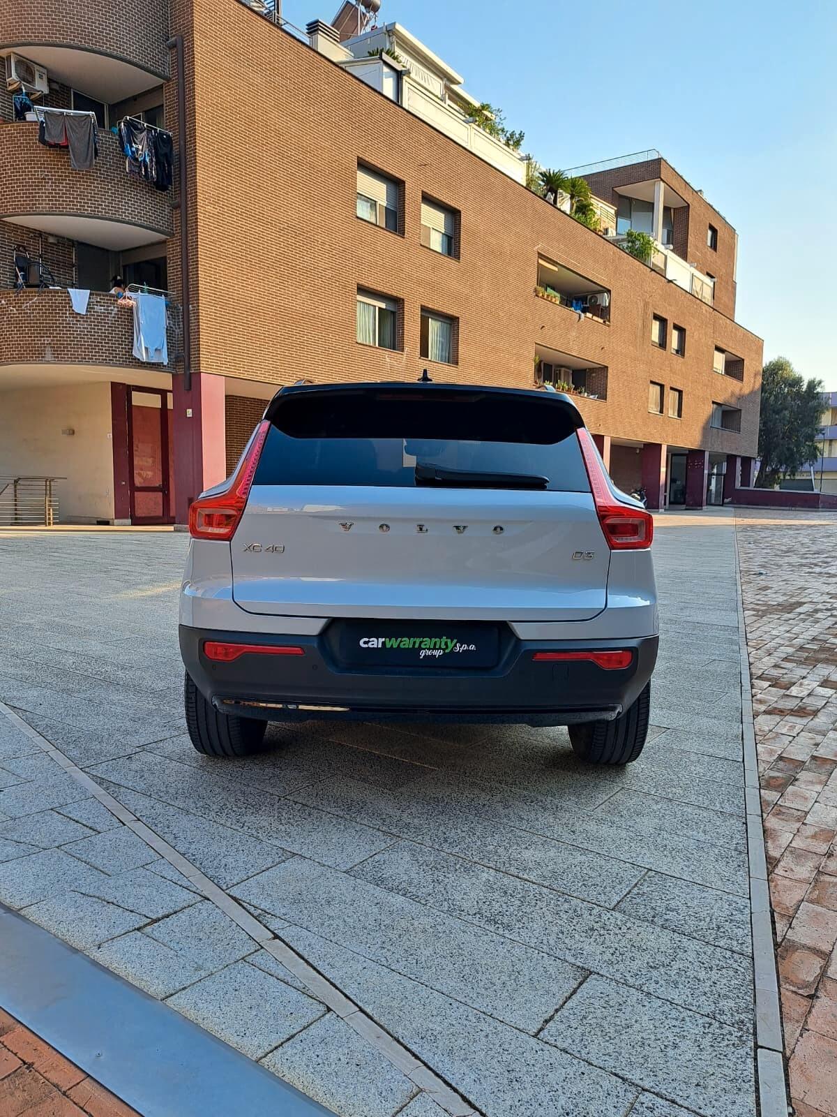 Volvo XC40 D3 R-design AUTOMATICA UNICO PROP: km. 38700 CERTIFICATI