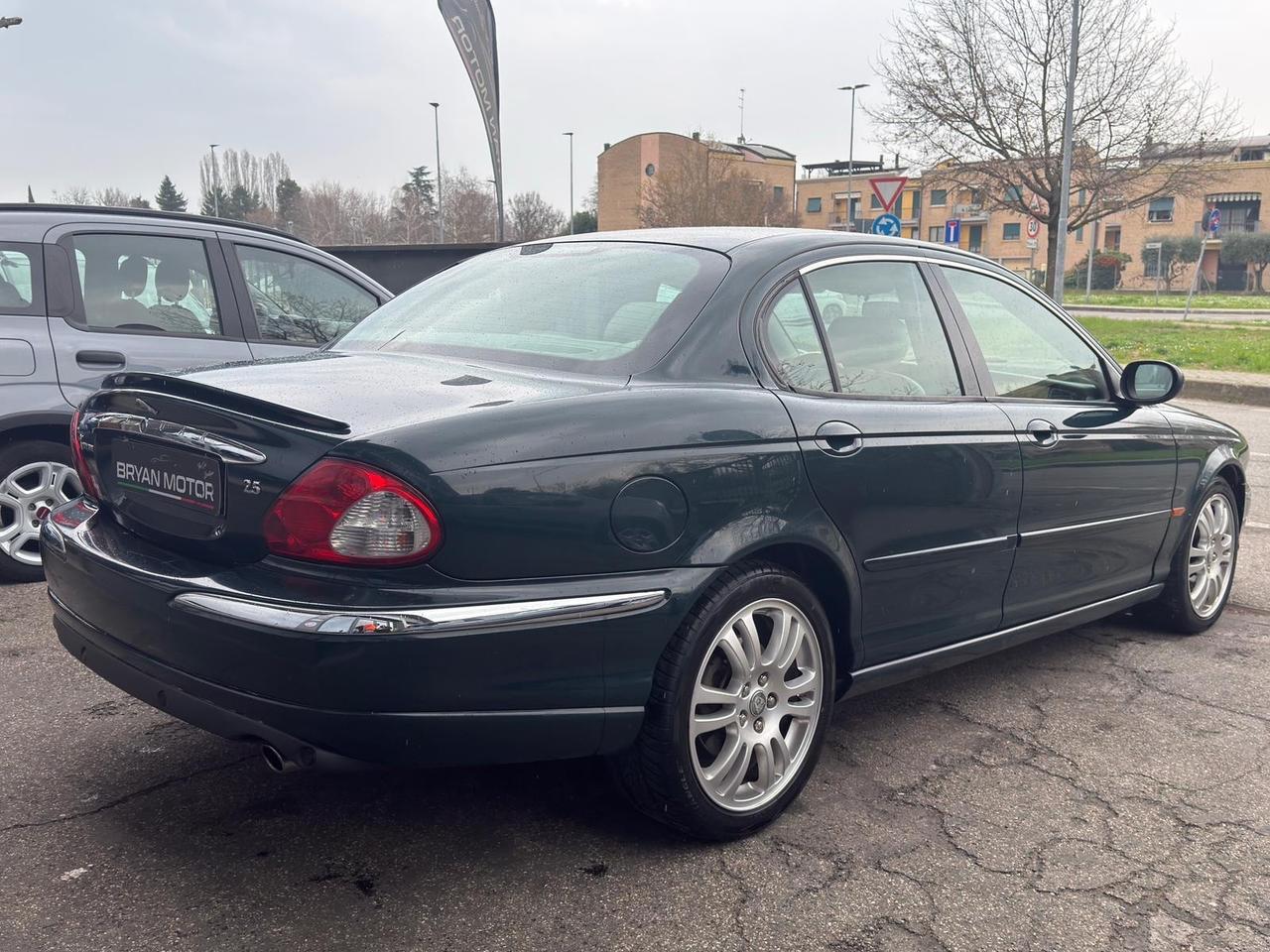 Jaguar X-Type 2.5 V6 24V cat Executive