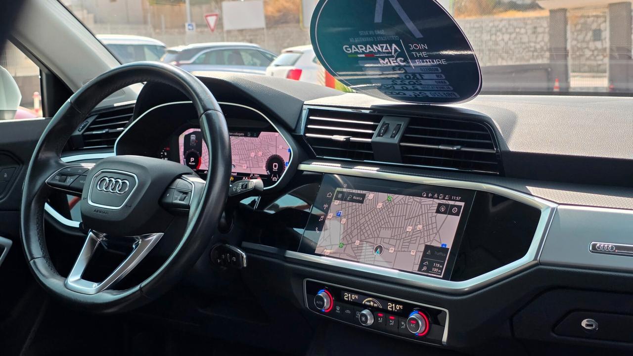 Audi Q3 2.0 TDI 150cv - S-TRONIC VIRTUAL COCKPIT