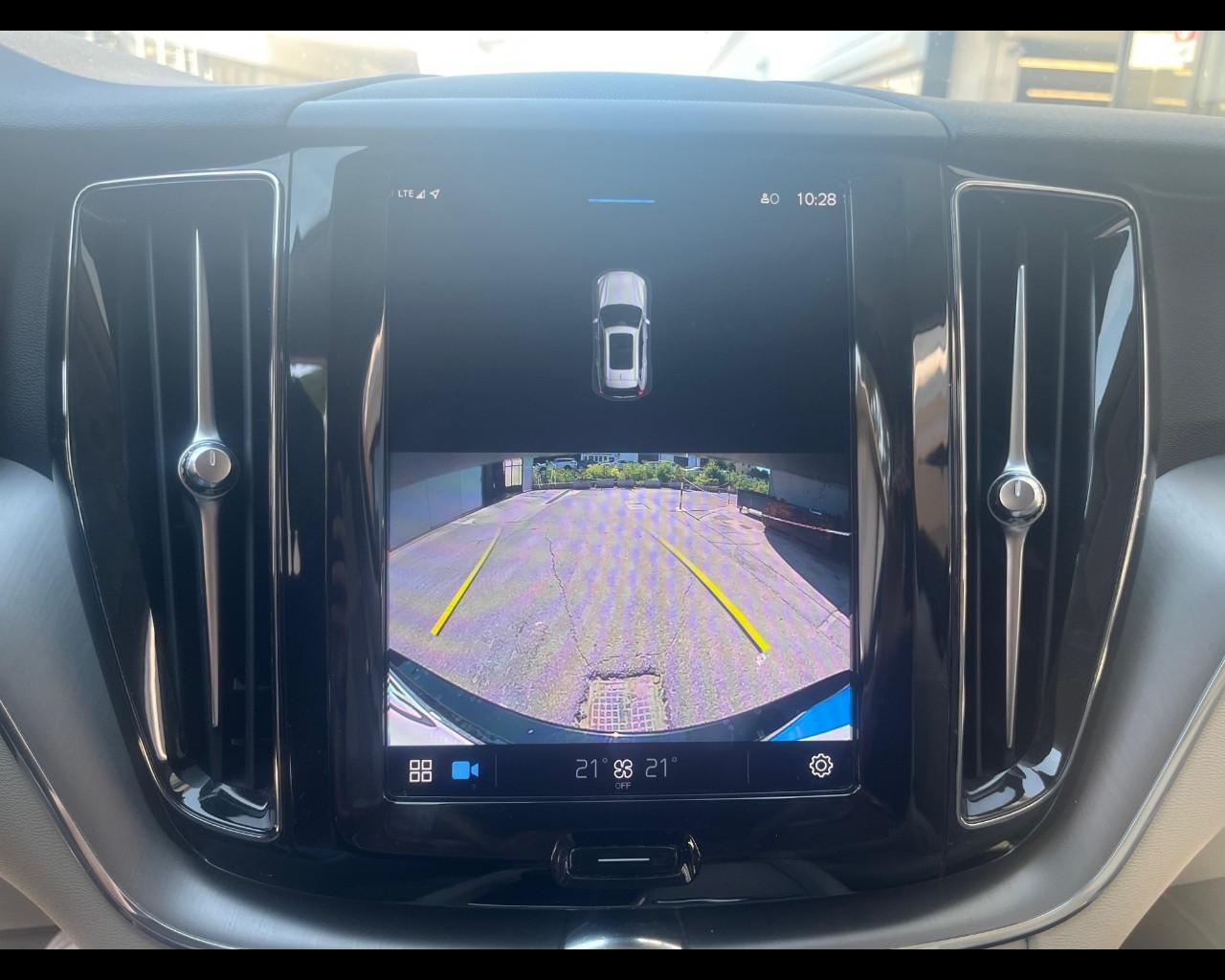 VOLVO XC60 (2017-->) - XC60 B4 (d) automatico Plus Bright