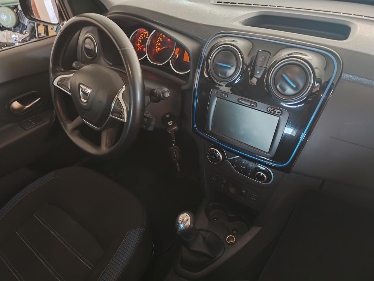 Dacia Logan 1.5 dci Blue 15 anniversario