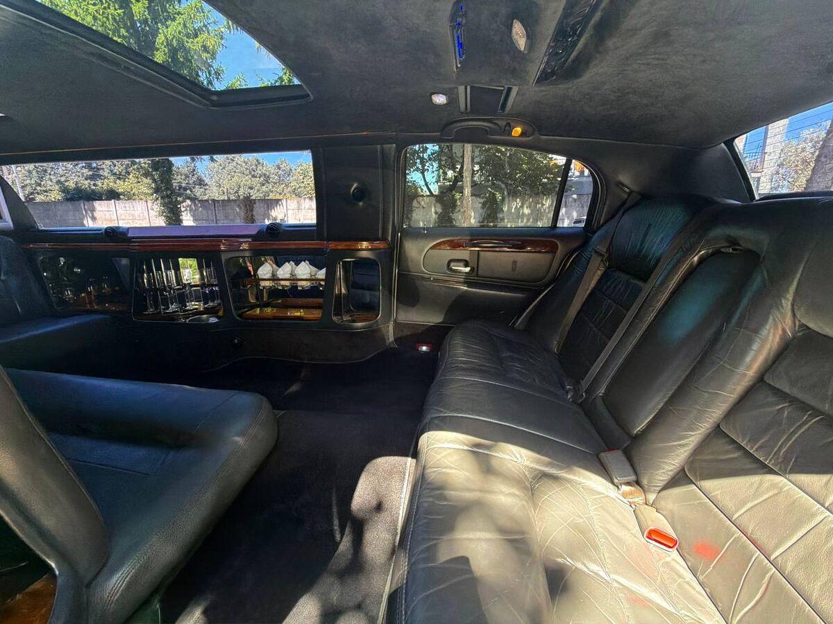 Ford Lincoln Town Car Executive Series