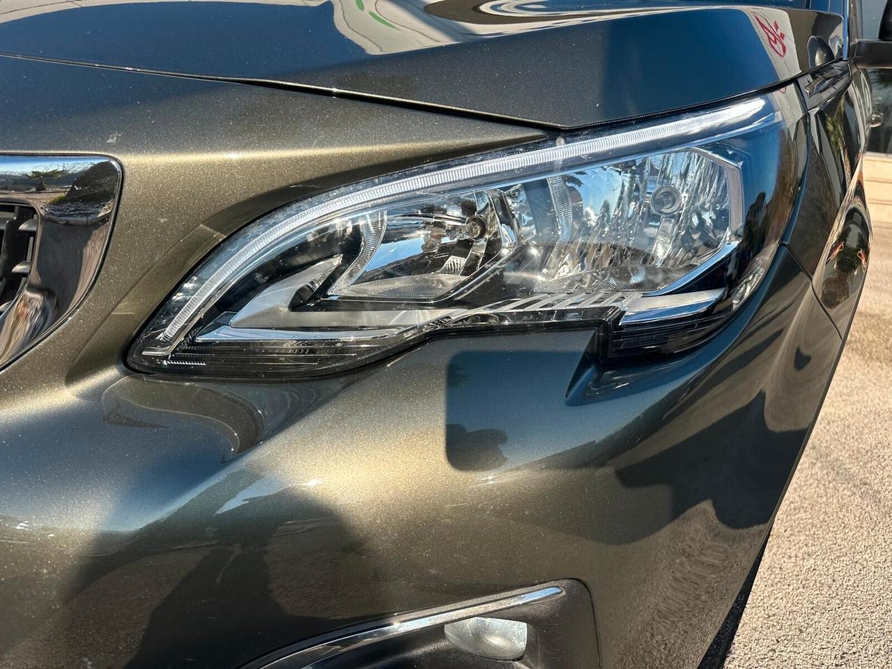 Peugeot 3008 BlueHDi 130 S&S EAT8 Allure NEOPATENTATI