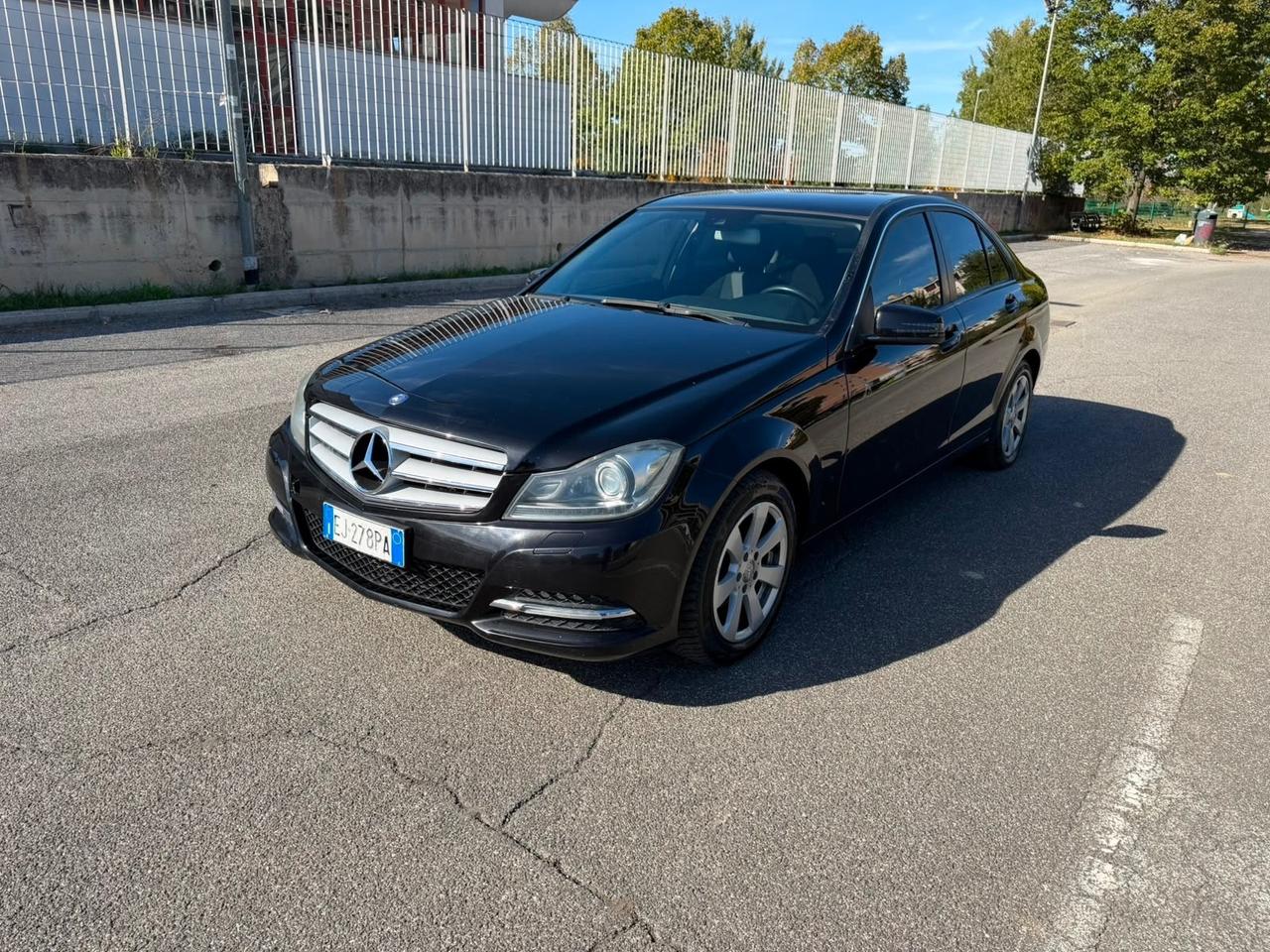 Mercedes-benz C 200 220 CDI BlueEFFICIENCY Elegance