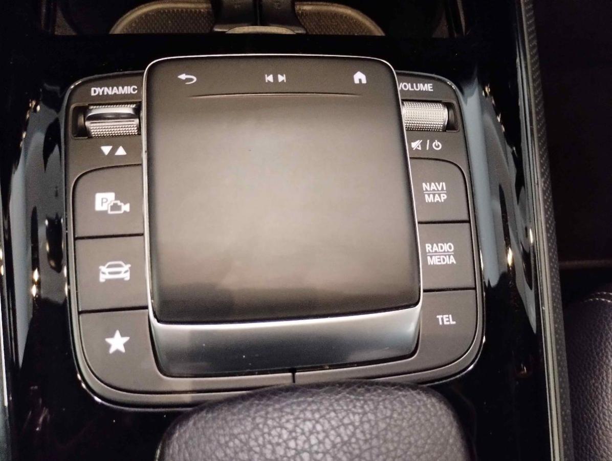 MERCEDES GLB 180d PELLE - TELECAMERA - APPLE - LED - GAR.24 MESI