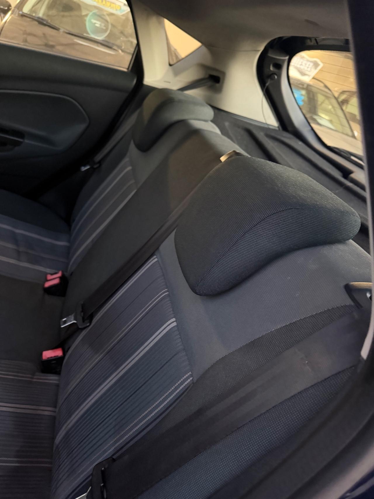 Ford FIESTA 1.4 DIESEL 2011