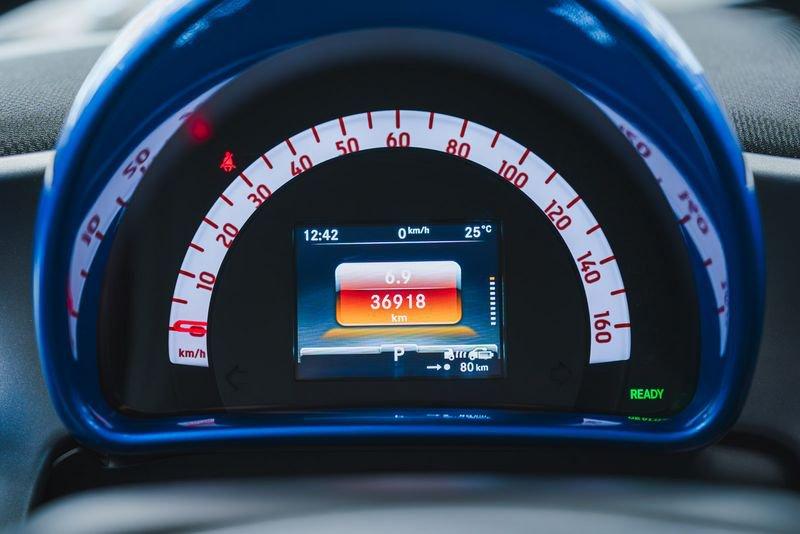 smart fortwo EQ FORTWO CABRIO BRABUS