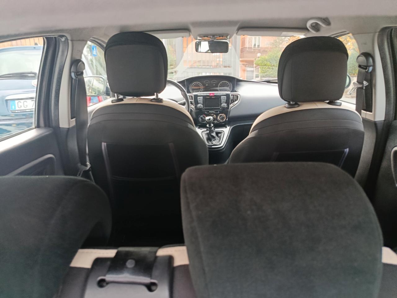 Lancia Ypsilon 1.2 69 CV 5 porte GPL Ecochic Gold