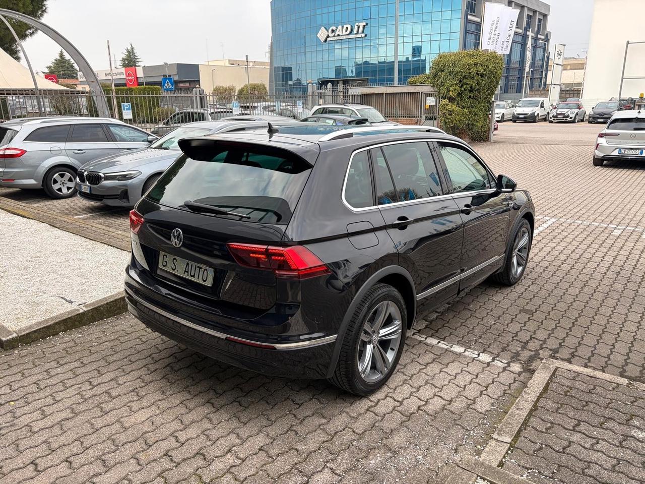 Volkswagen Tiguan 1.5 tsi R-Line Pack 150cv dsg