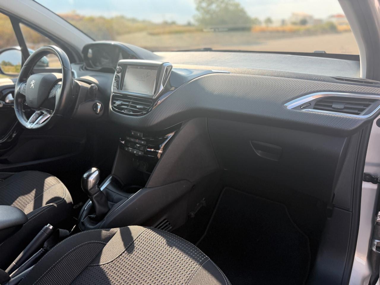 Peugeot 208 1.6 BlueHDi 100cv 5 porte Allure