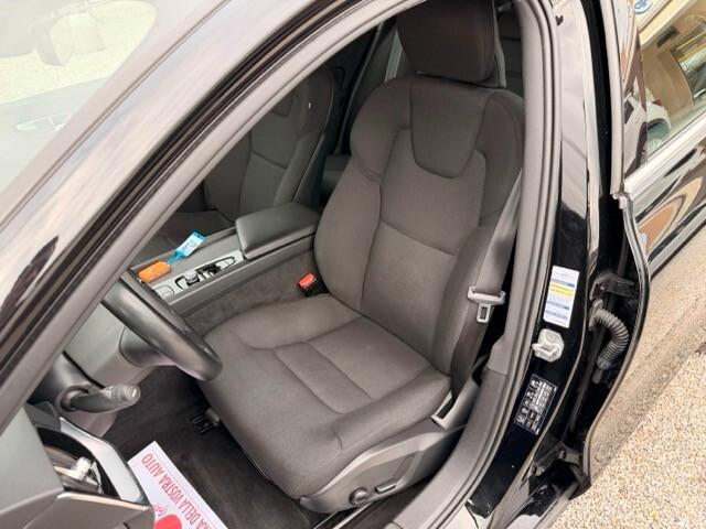 Volvo V60 2.0 b4 D 197 cv Momentum Business Pro auto