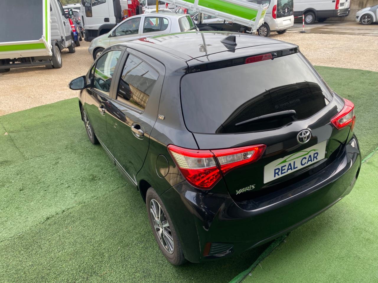 Toyota Yaris 1.0 Benzina Y20 Full Led Anno 2019