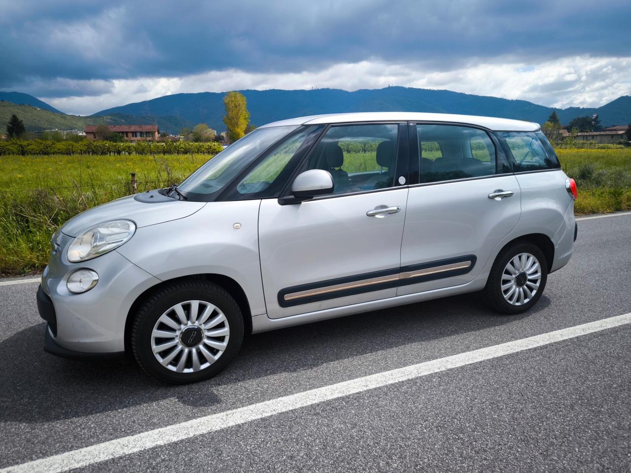 FIAT 500L LIVING 1,6 MJT- LOUNGE- OK NEOPATENTATI