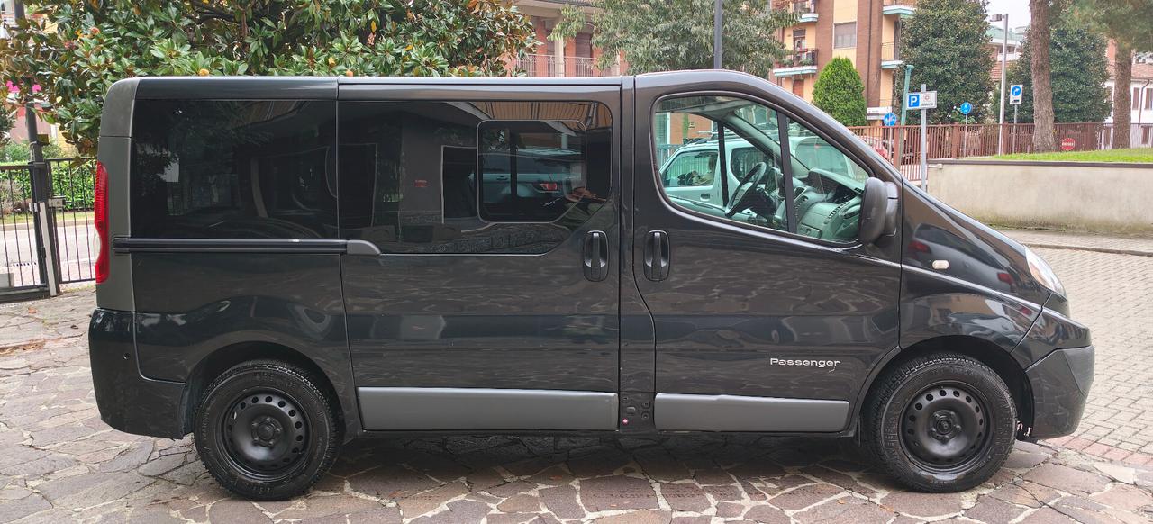 Renault Trafic 2.0 dCi/115 Aut 5 posti-autocarro
