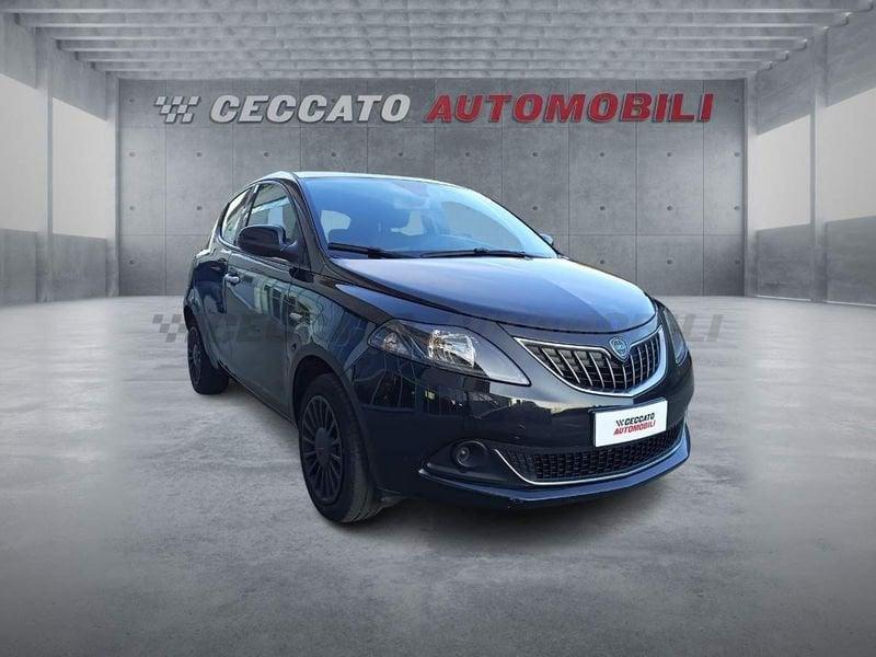 Lancia Ypsilon Ypsilon 1.0 firefly hybrid Silver s&s 70cv 5p.ti