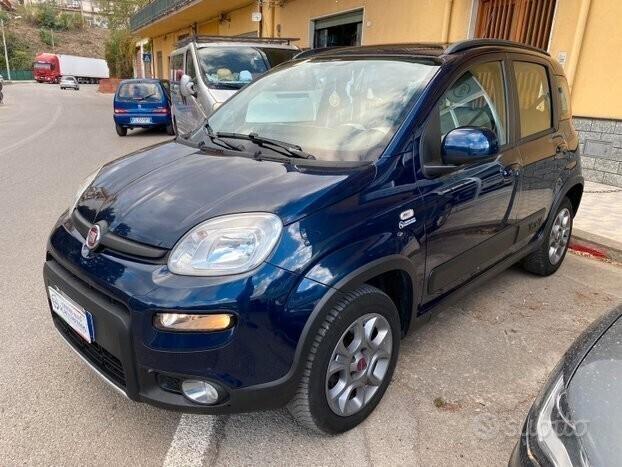 Fiat Panda 1.3 MJT 16V DPF 4x4 Climbing