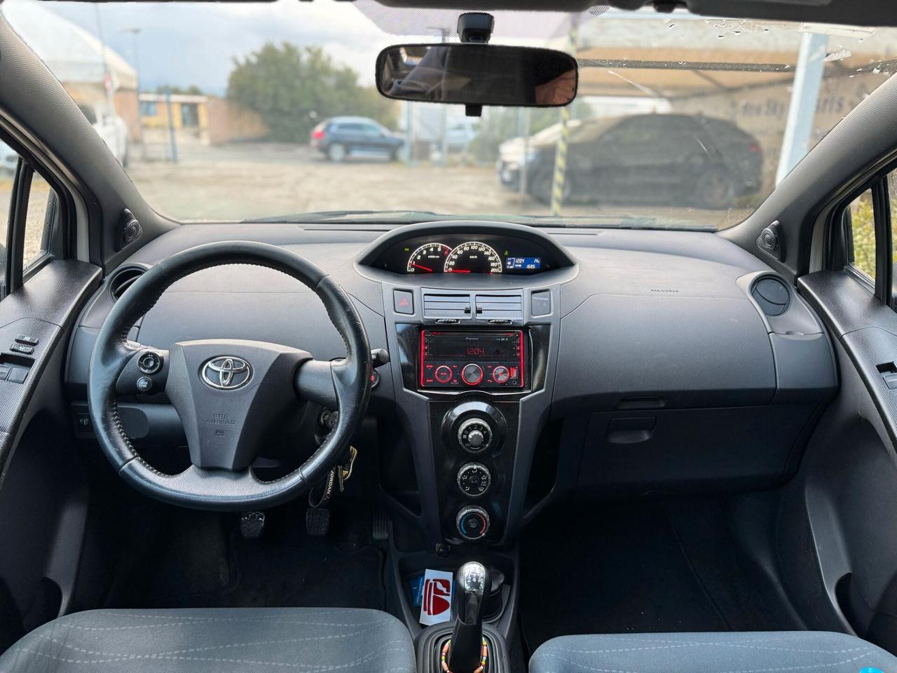 Toyota Yaris 1.0 5 porte