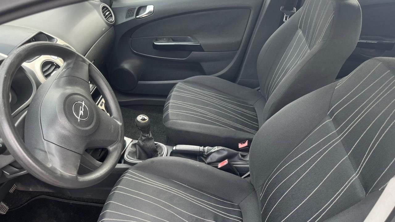 Opel Corsa 1.2 5 porte Enjoy