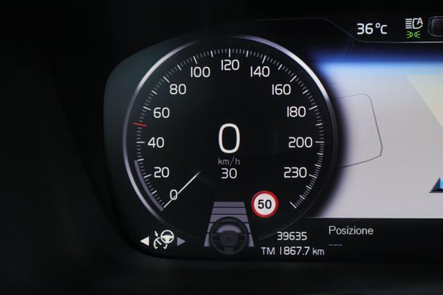 VOLVO XC40 T4 Recharge Plug-in Hybrid Inscription Expression