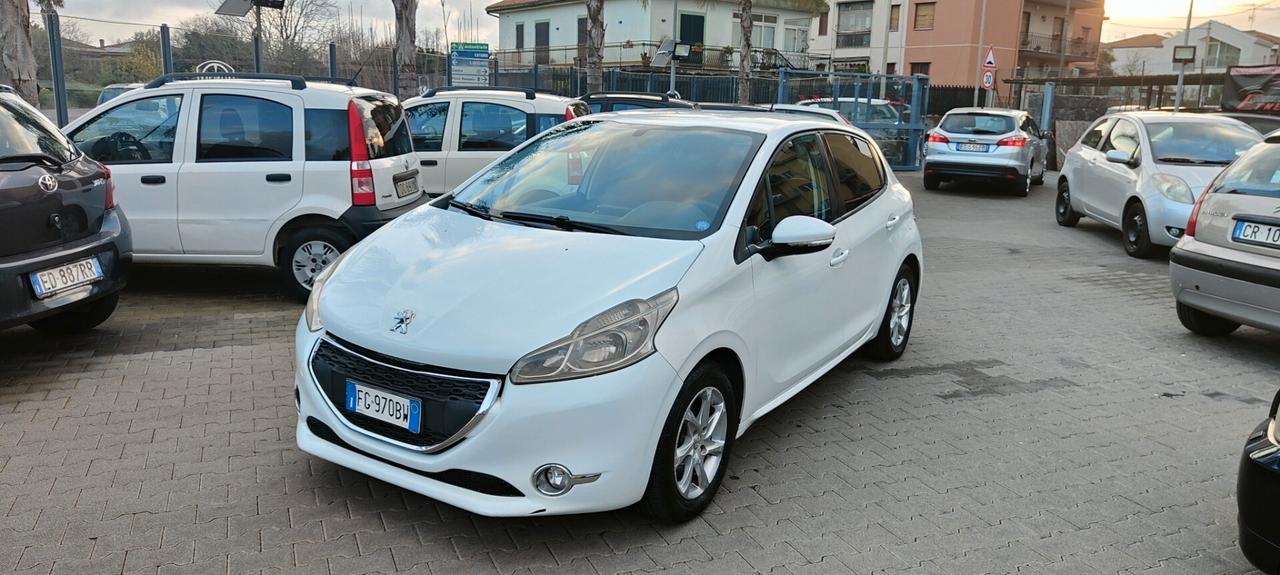 Peugeot 208 1.4 HDi 68 CV 5 porte Active