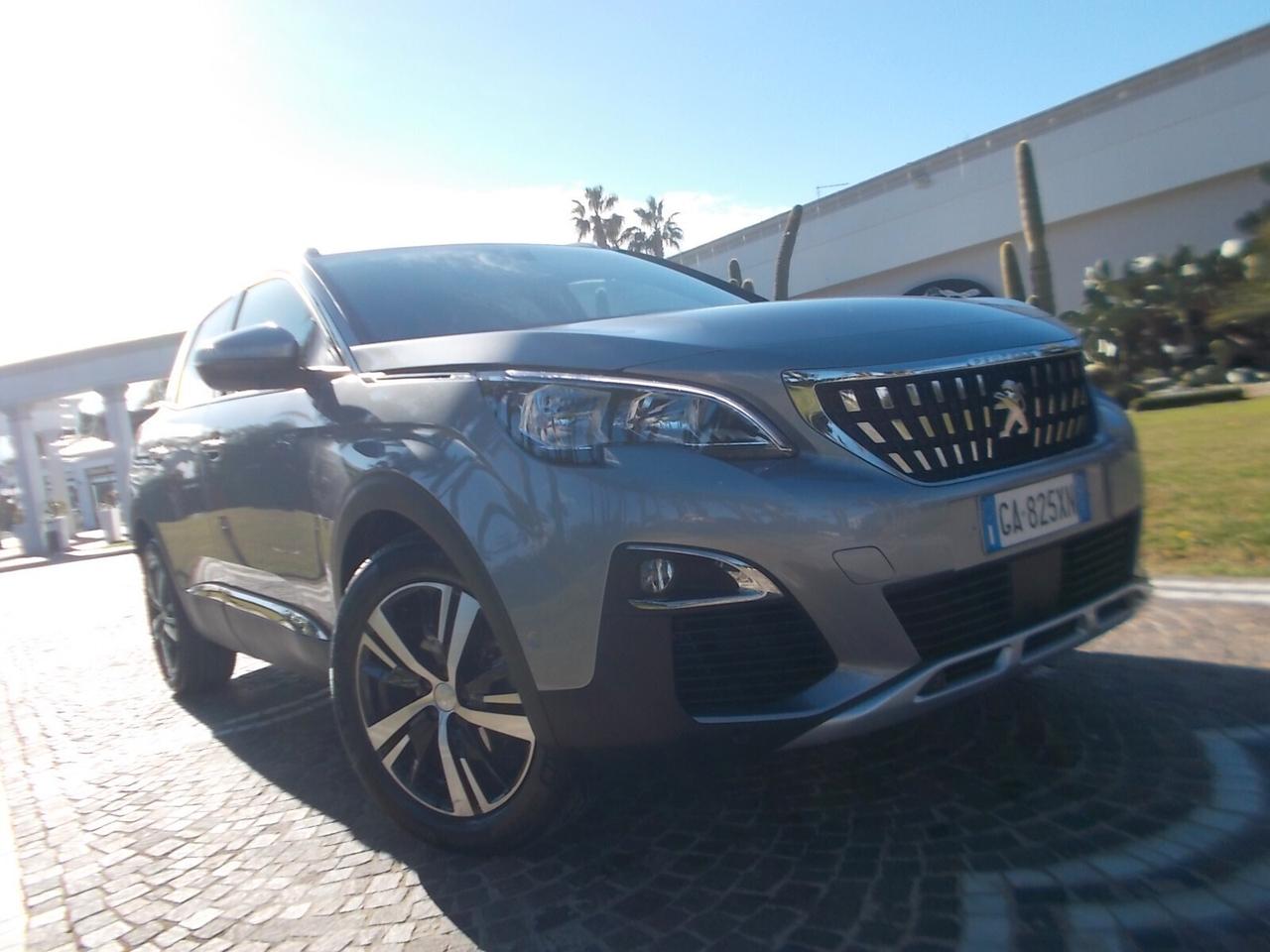 Peugeot 3008 1.5 *FULL OPT.-47.000 KM* da VETRINA