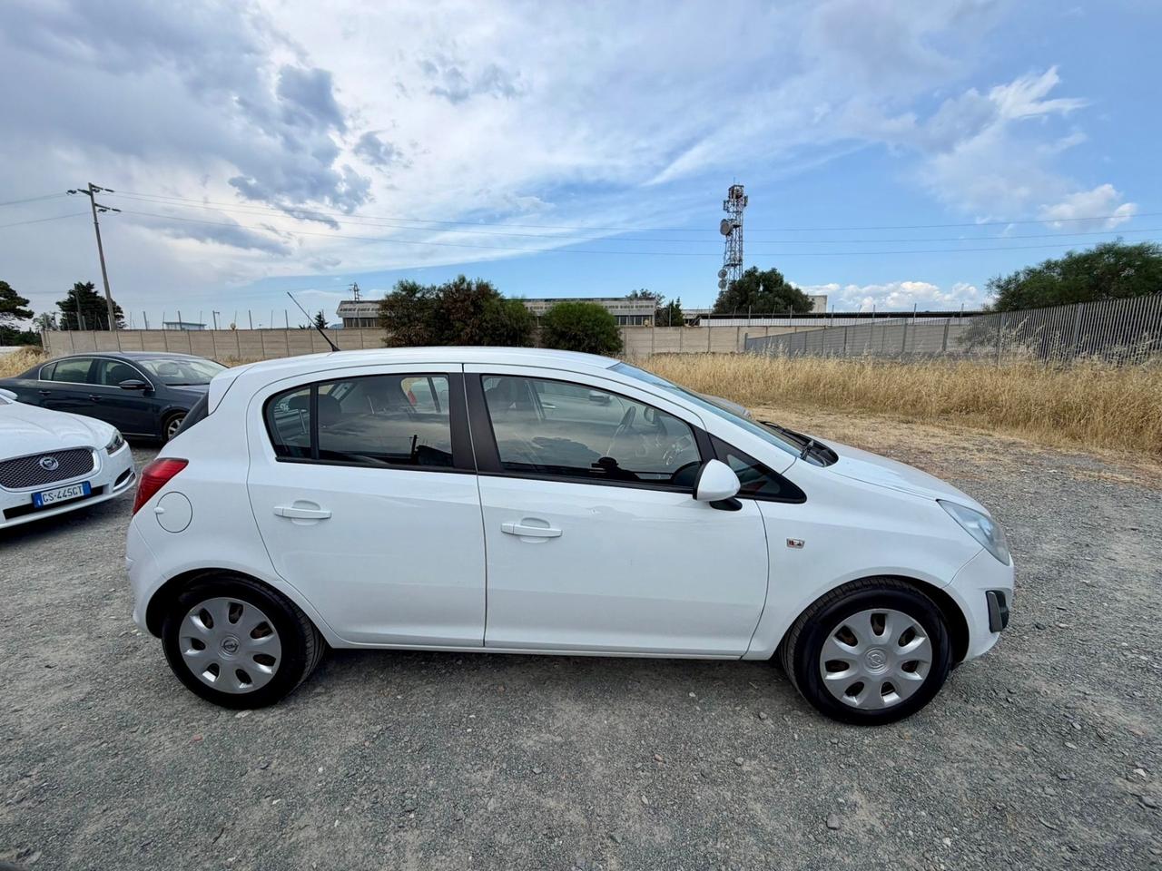 Opel Corsa 1.0 Benzina- Neopatentati- Anche Permuta