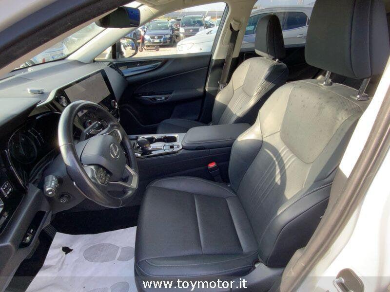 Lexus NX 2ª serie Plug-in 4WD Premium