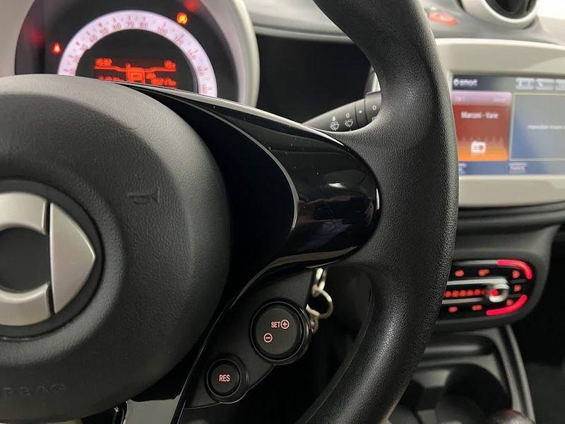 smart fortwo 70 1.0 52kW brabus style twinamic