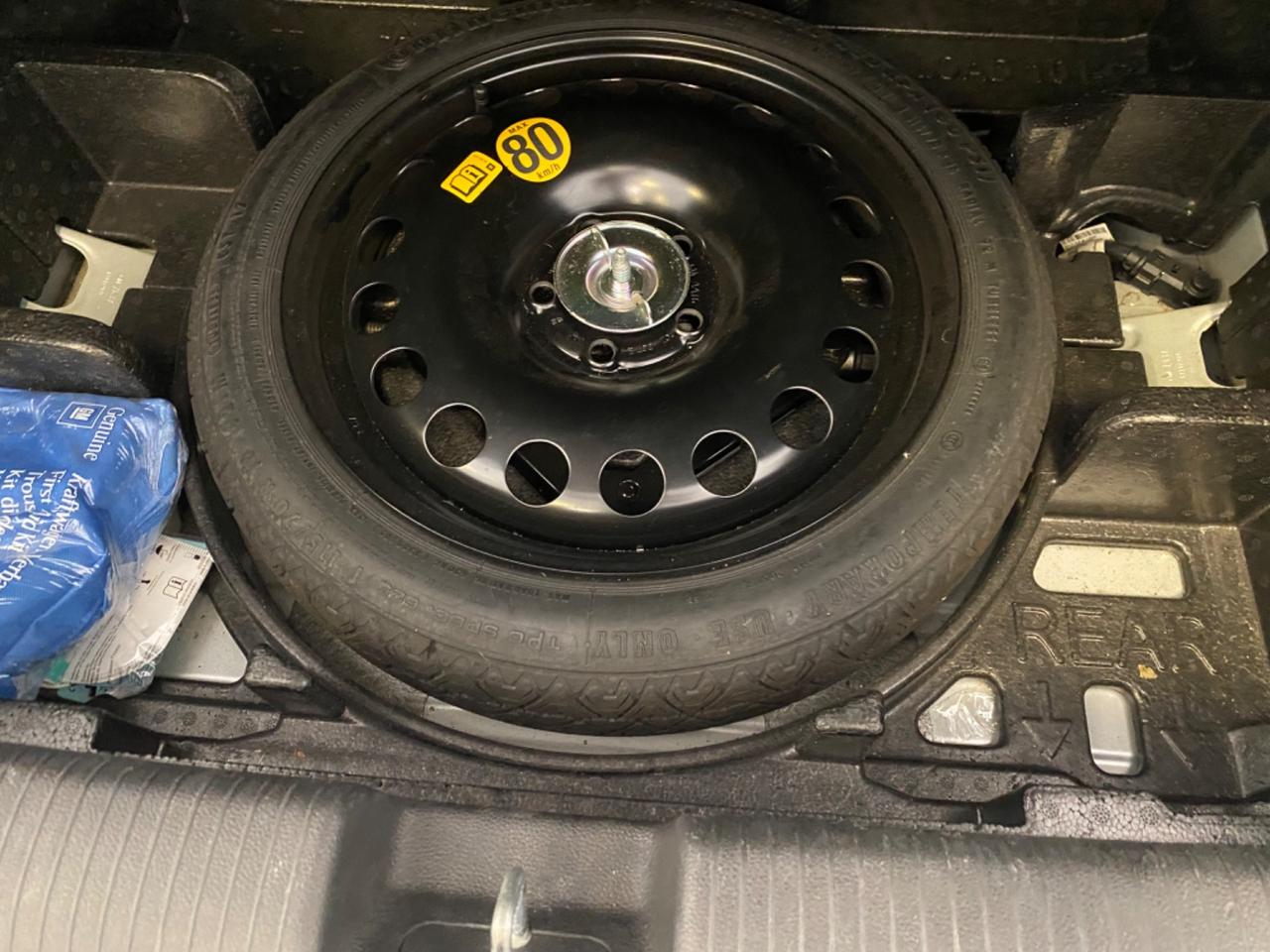 Opel Astra Berlina 1.6 136CV 5P NEOPATENTATI Garan
