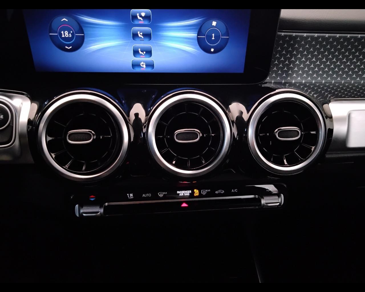 Mercedes-Benz GLB - X247 2023 - GLB 180 d Progressive Advanced auto