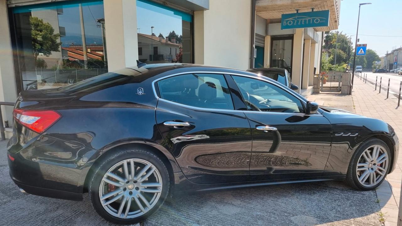 Maserati Ghibli V6 Diesel 250cv