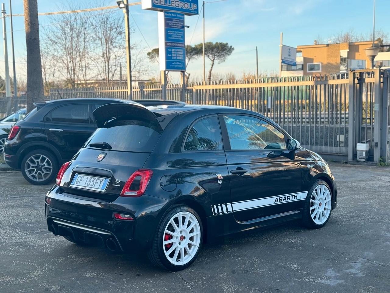 Abarth 695 1.4 Turbo T-Jet 180 CV Esseesse